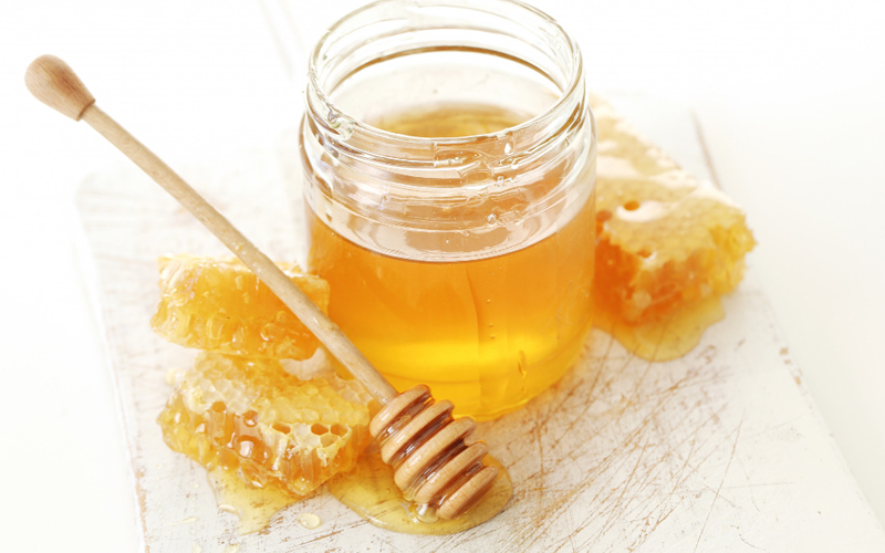 đắp mật ong có tác dụng gì